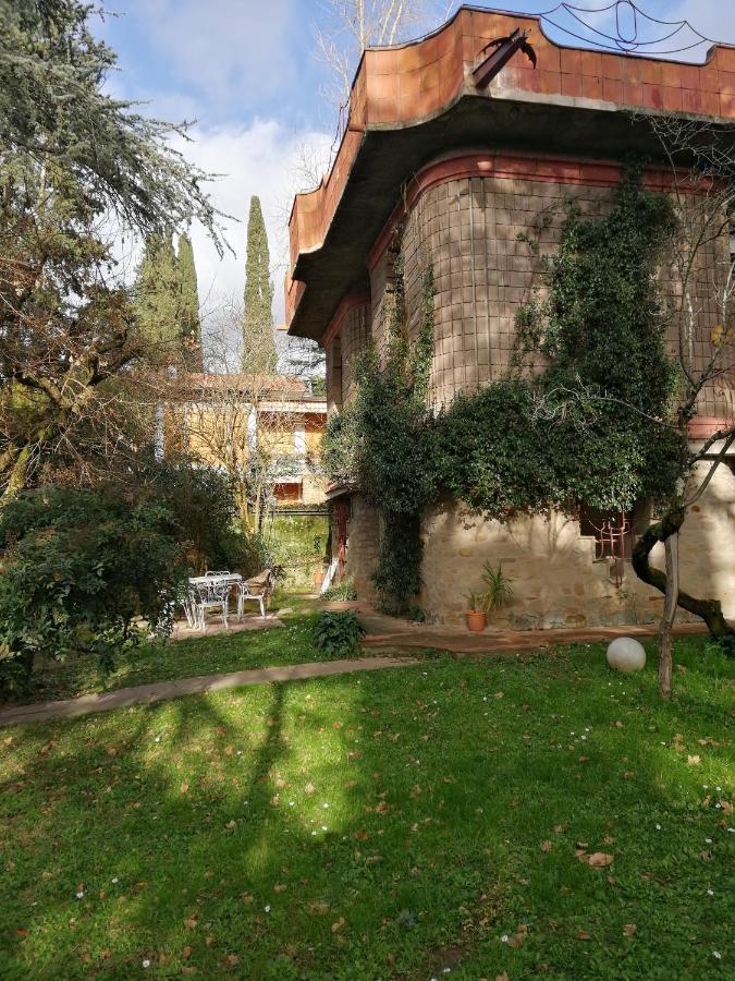 Open Space Nel Parco Con Parcheggio Gratuito Florenţa Exterior foto